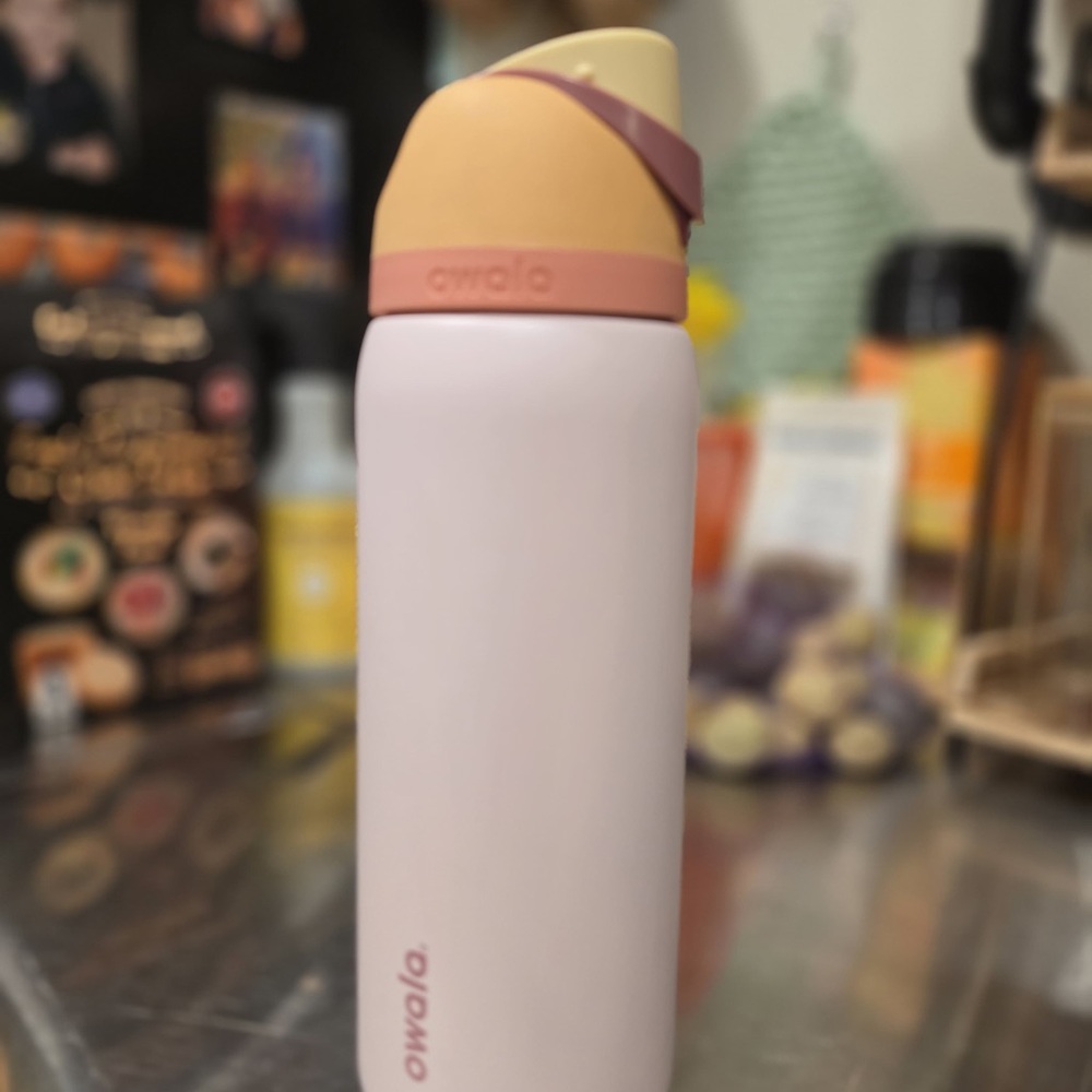 Owalo Pink & Cream Insulated Water Bottle